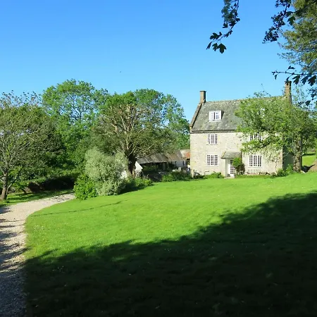 Horseshoe Barn Аксминстер Экстерьер фото